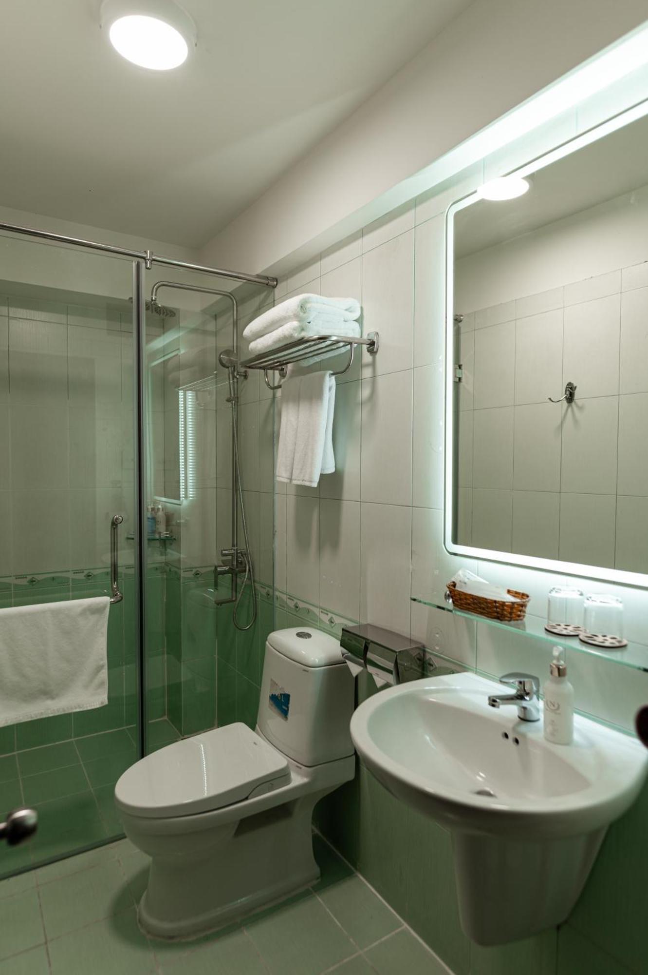 Lantern Hotel Хошимин Экстерьер фото